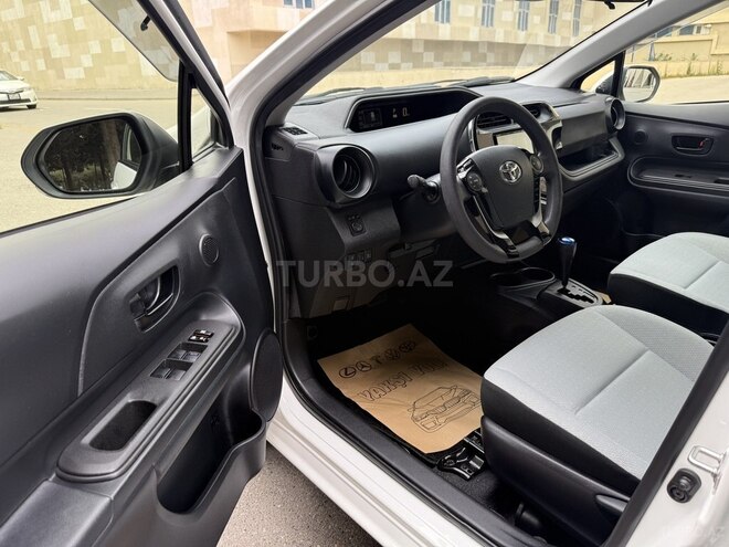 Toyota Aqua 2019, 27,819 km - 1.5 л - Bakı