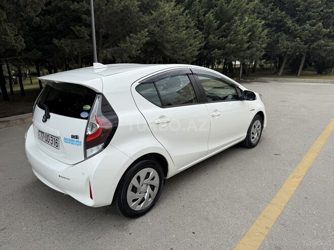 Toyota Aqua 2019, 27,819 km - 1.5 л - Bakı