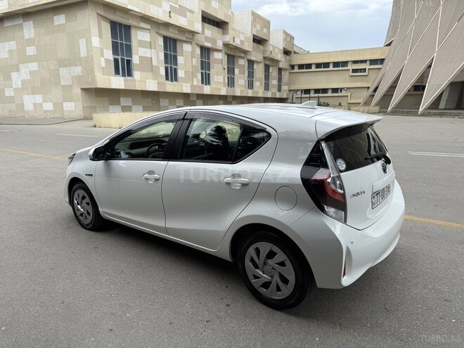 Toyota Aqua 2019, 27,819 km - 1.5 л - Bakı