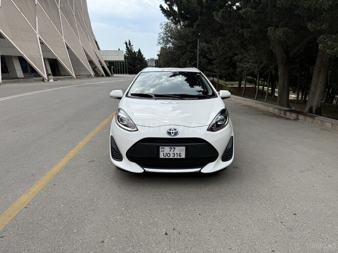 Toyota Aqua 2019, 27,819 km - 1.5 л - Bakı