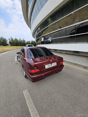 Mercedes C 200 1999, 259,200 km - 2.0 l - Bakı