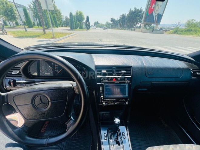 Mercedes C 200 1998, 270,000 km - 2.0 l - Tovuz