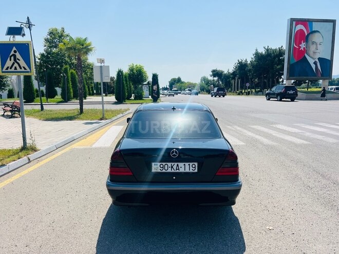 Mercedes C 200 1998, 270,000 km - 2.0 l - Tovuz