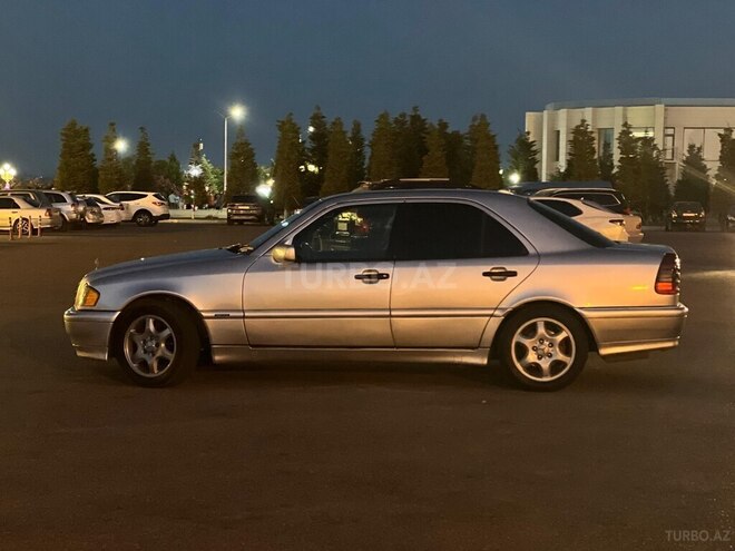 Mercedes C 230-4
