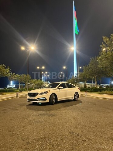 Hyundai Sonata-11