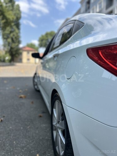 Hyundai Accent 2013, 395,000 km - 1.6 l - İsmayıllı