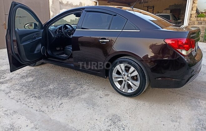 Chevrolet Cruze-10
