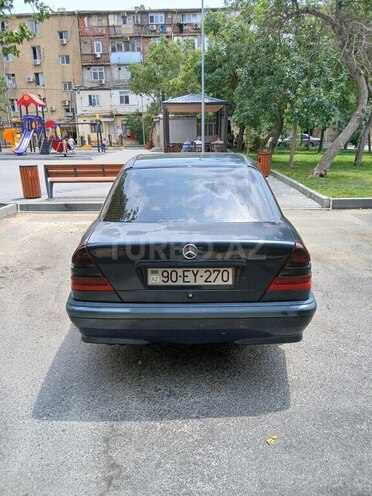 Mercedes C 220 d 2000, 524,000 km - 2.2 л - Bakı