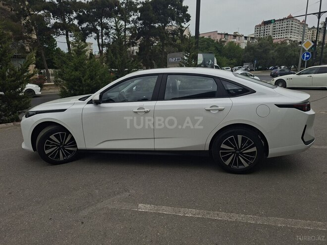Changan Qiyuan A05 2024, 0 km - 1.5 л - Bakı