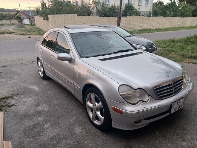 Mercedes C 180 2004, 505,000 km - 1.8 l - Quba