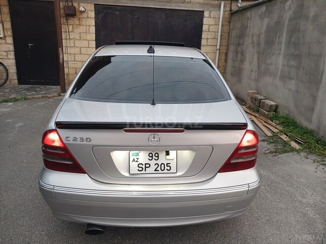 Mercedes C 180 2004, 505,000 km - 1.8 l - Quba