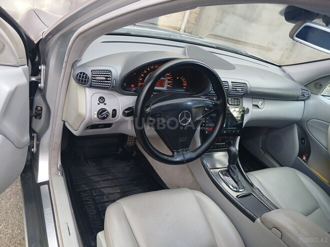 Mercedes C 180 2004, 505,000 km - 1.8 l - Quba