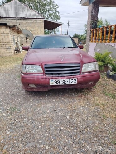 Mercedes C 180 1993, 108,600 km - 1.8 л - Qusar