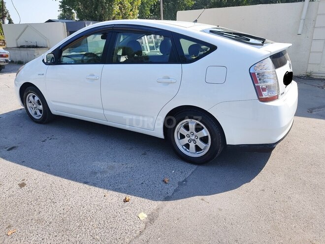Toyota Prius 2009, 215,000 km - 1.5 л - Bərdə