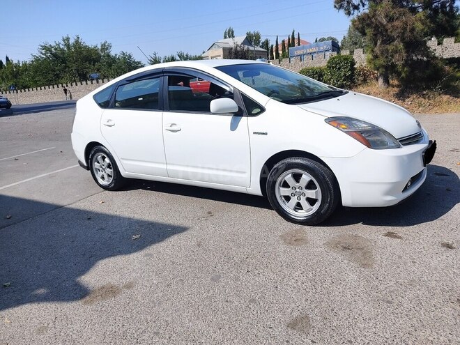 Toyota Prius 2009, 215,000 km - 1.5 л - Bərdə