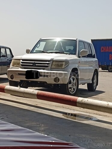 Mitsubishi Pajero io 2001, 246,000 km - 2.0 l - Bakı