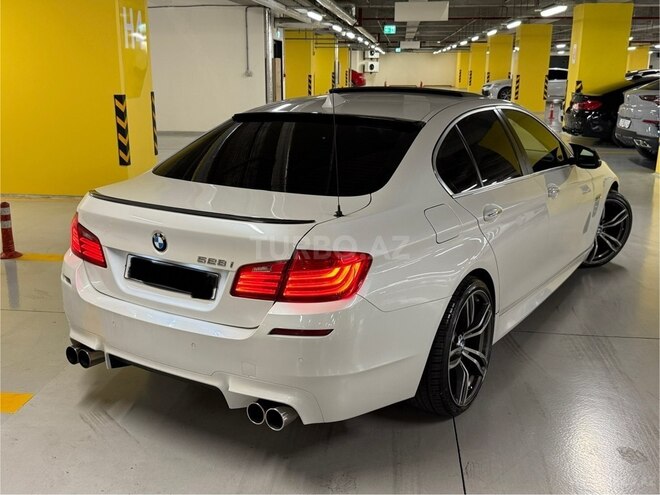 BMW 528 2016, 268,000 km - 2.0 l - Gəncə