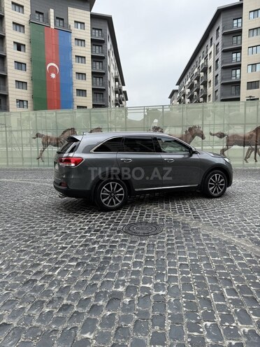 Kia Sorento-7