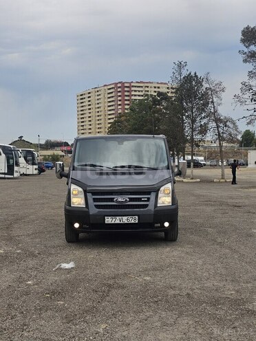 Ford Transit-1