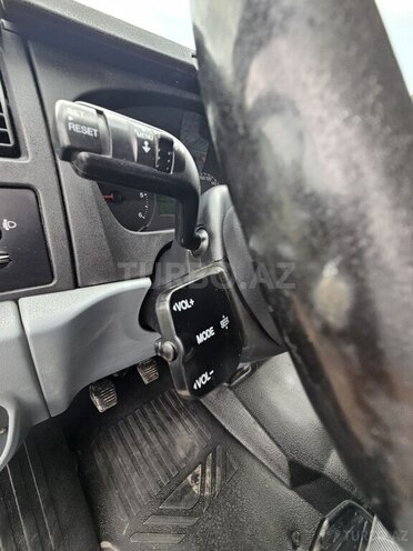 Ford Transit-14