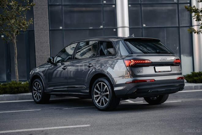 Audi Q7 2023, 17,000 km - 2.0 l - Bakı