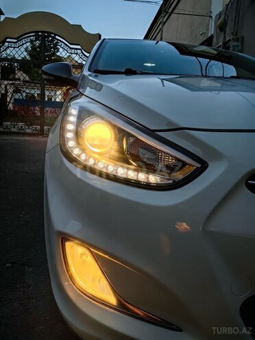 Hyundai Accent 2015, 138,000 km - 1.6 l - Bakı