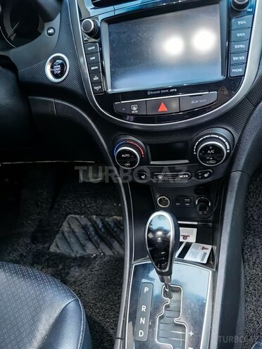 Hyundai Accent 2015, 138,000 km - 1.6 l - Bakı