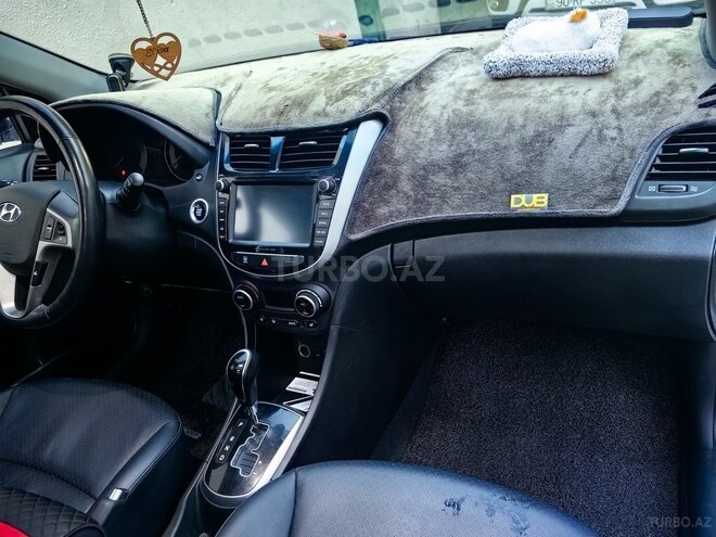 Hyundai Accent 2015, 138,000 km - 1.6 l - Bakı