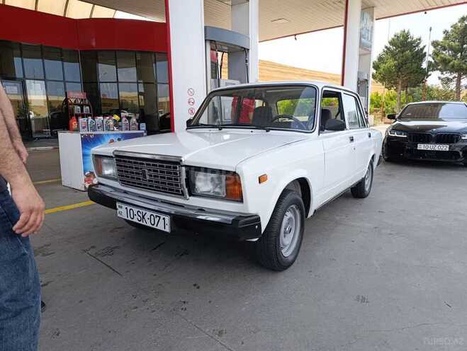 LADA (VAZ) 2107 2006, 380,000 km - 1.6 л - Bakı