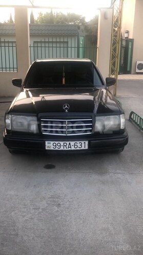 Mercedes E 220 1988, 589,985 km - 2.2 l - Zərdab