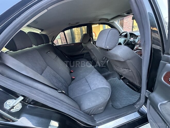 Mercedes E 220 d 2001, 310,000 km - 2.2 л - Salyan