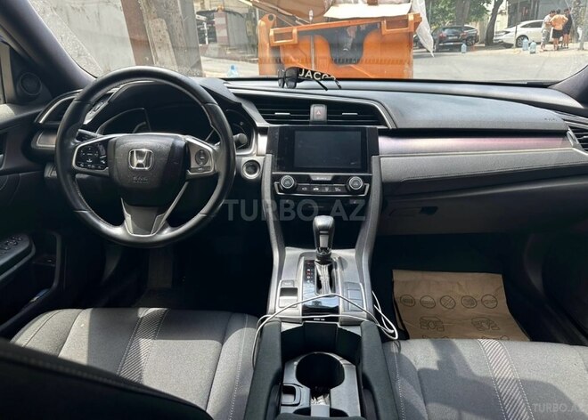 Honda Civic 2018, 82,000 km - 1.5 l - Bakı