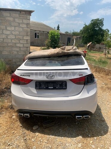 Hyundai Avante 2013, 136,000 km - 1.6 l - Siyəzən
