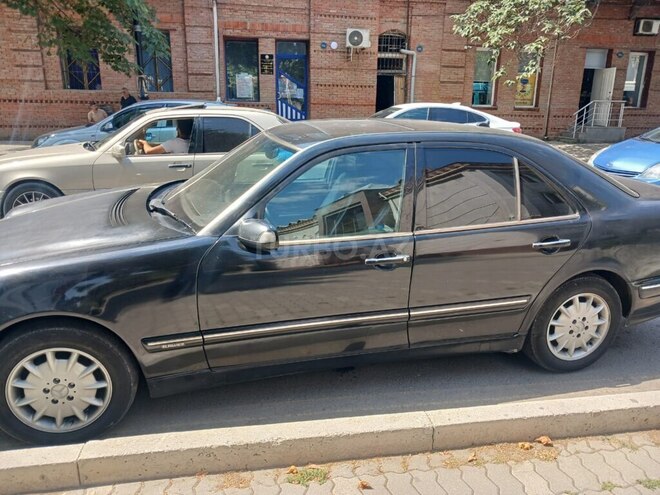 Mercedes E 220 d 2001, 420,000 km - 2.2 l - Gəncə