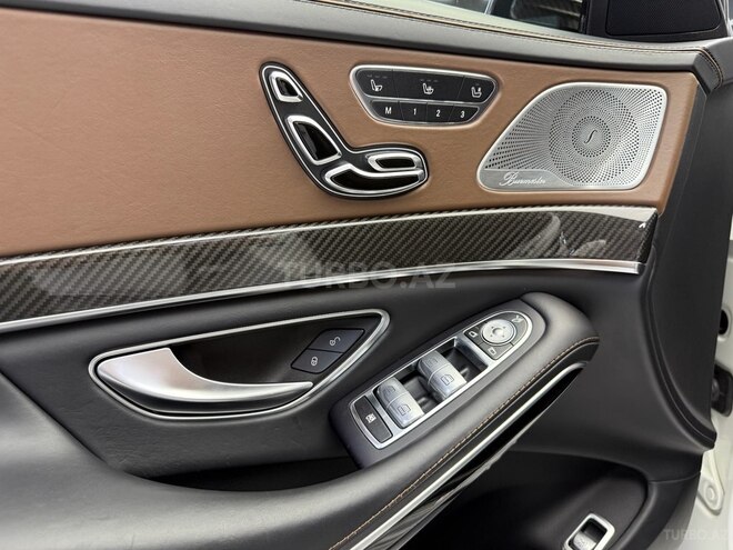 Mercedes S 63 AMG-11
