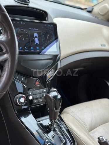 Chevrolet Cruze-18