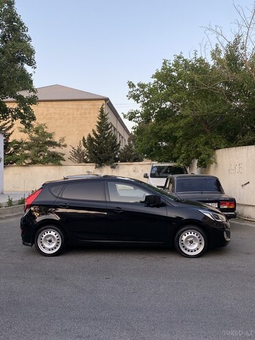 Hyundai Accent 2013, 240,000 km - 1.6 l - Bakı
