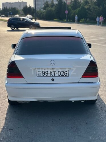 Mercedes C 240-6