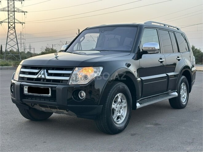 Mitsubishi Pajero-5