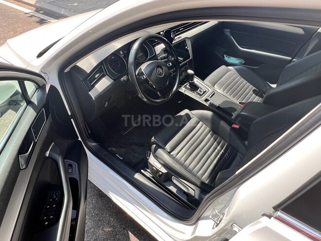 Volkswagen Passat 2017, 121,000 km - 1.8 l - Bakı