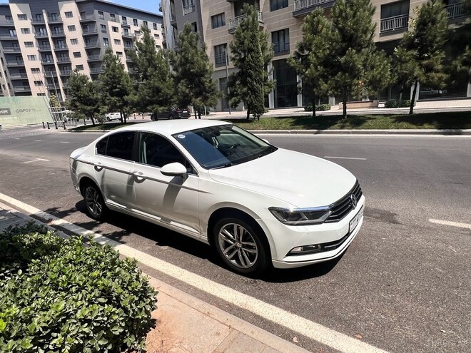 Volkswagen Passat 2017, 121,000 km - 1.8 l - Bakı