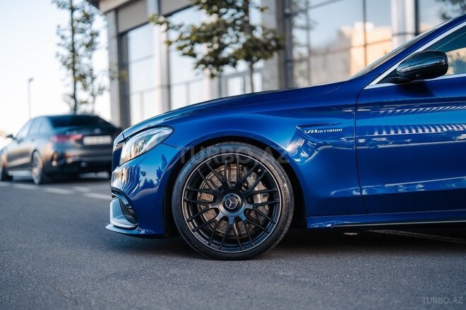 Mercedes  2015, 65,000 km - 4.0 л - Bakı