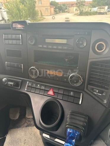 Mercedes Actros 1844 2013, 718,000 km - 4.5 l - Bakı
