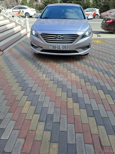 Hyundai Sonata-2