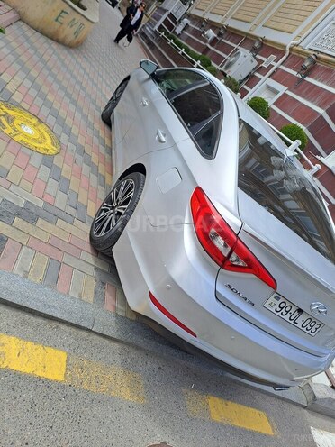 Hyundai Sonata-13