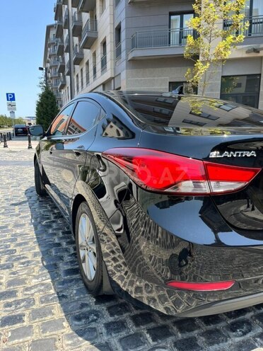 Hyundai Elantra 2015, 114,263 km - 1.8 л - Bakı