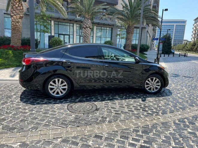 Hyundai Elantra 2015, 114,263 km - 1.8 л - Bakı