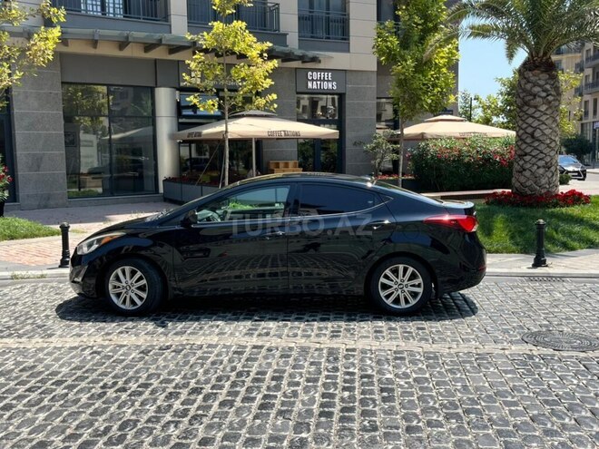 Hyundai Elantra 2015, 114,263 km - 1.8 л - Bakı