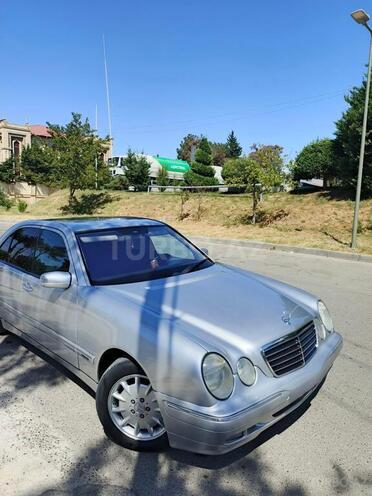 Mercedes E 240 2000, 350,000 km - 2.4 л - Şirvan