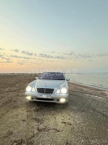 Mercedes E 240 2000, 350,000 km - 2.4 л - Şirvan